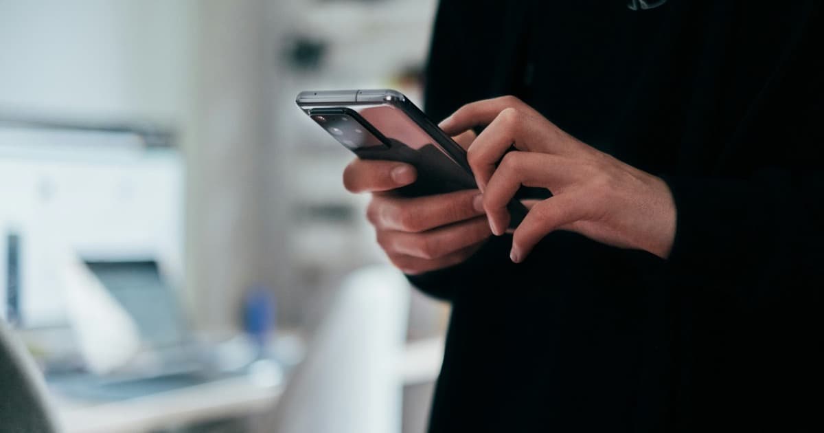 デジタル認知症とは？スマホが記憶力を奪う